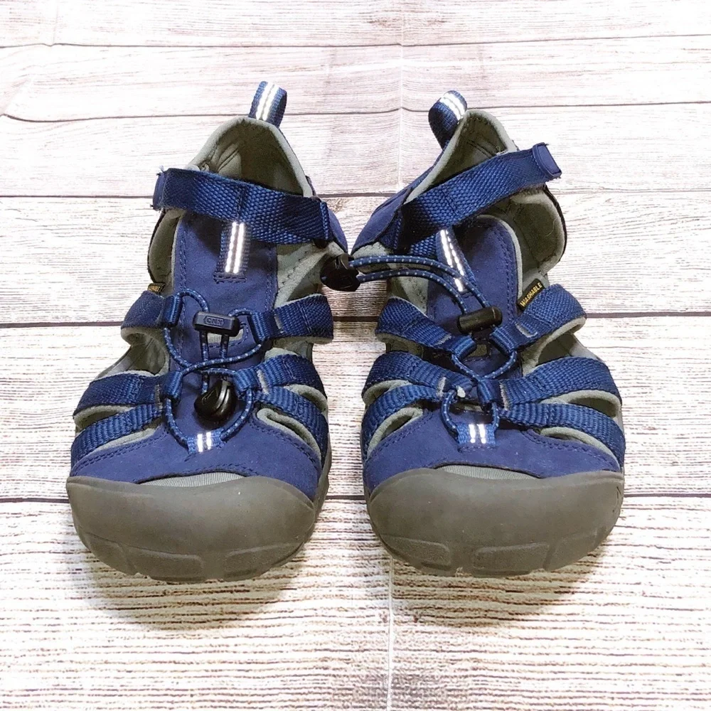 Kids Blue and Grey Outdoor Sandals Size 5